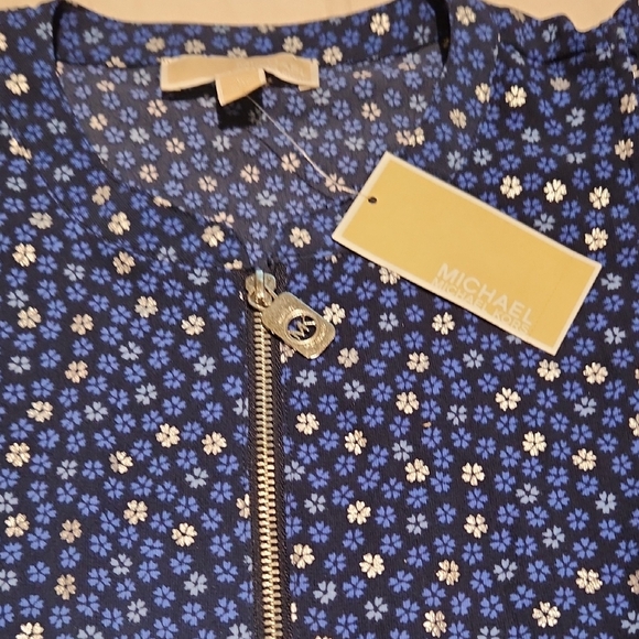 NWT Michael Kors Blue Floral Sleeveless Top Sz L - Picture 3 of 6